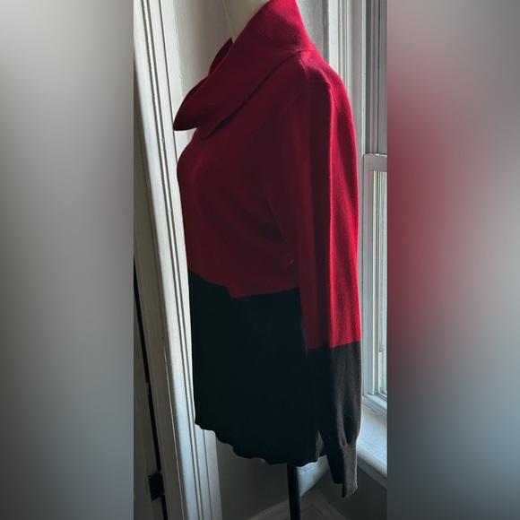 BNWT northern reflections size medium red and black - Picture 4 of 8